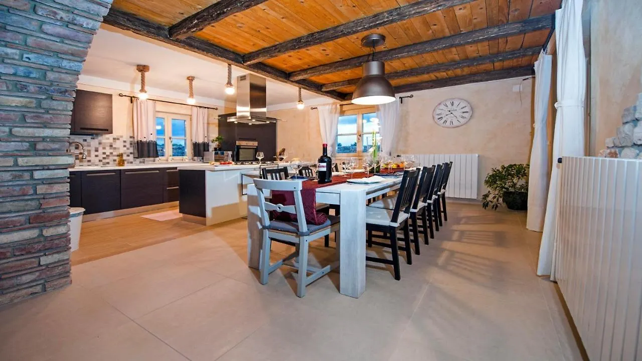 Guest house Villa Tomani Krmed