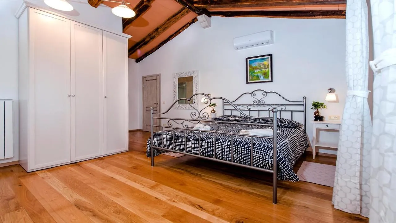Villa Tomani Krmed Croatia