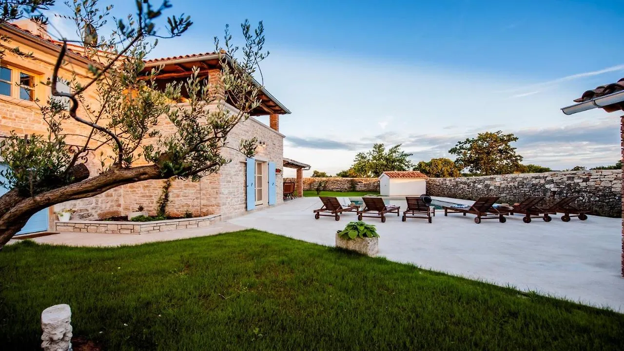 Villa Tomani Krmed