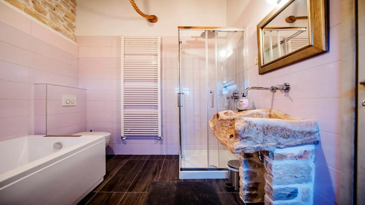 Villa Tomani Krmed Guest house