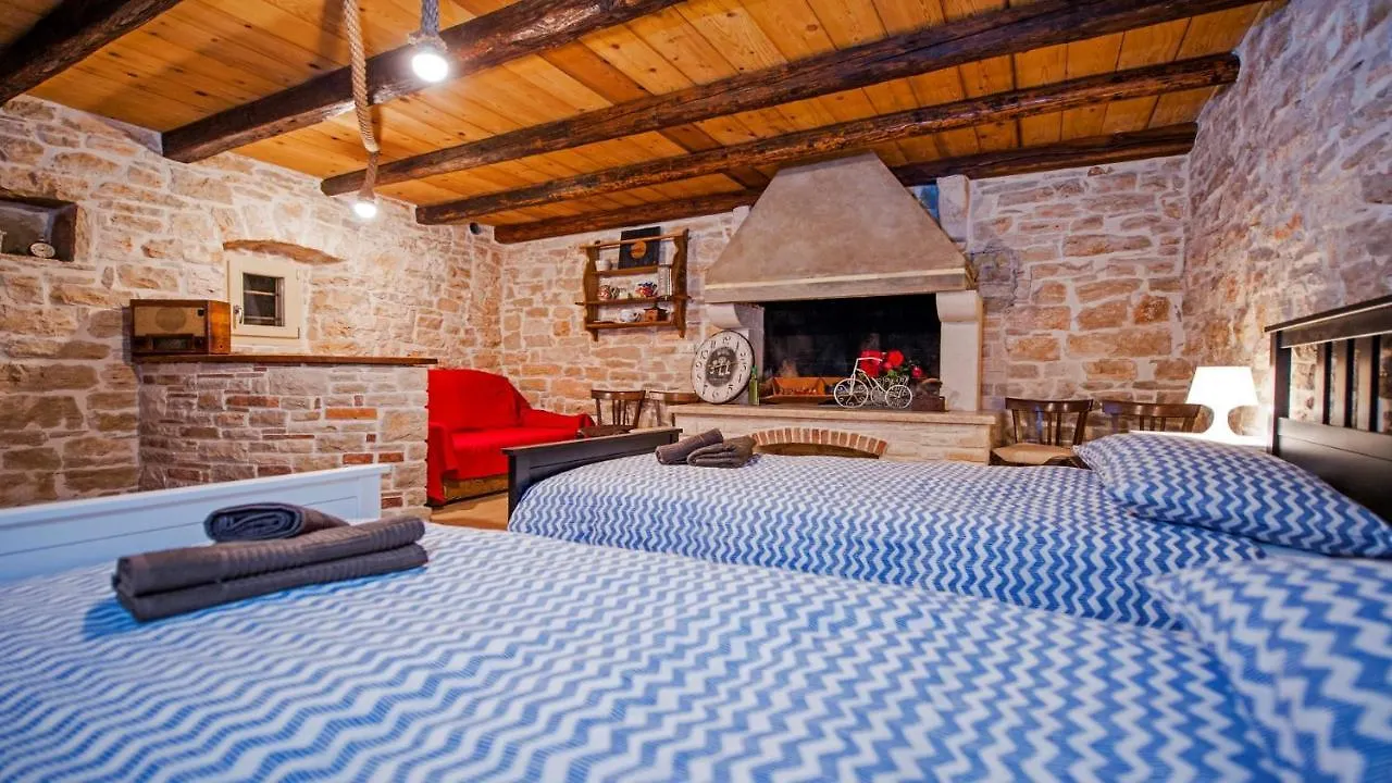 Guest house Villa Tomani Krmed Croatia